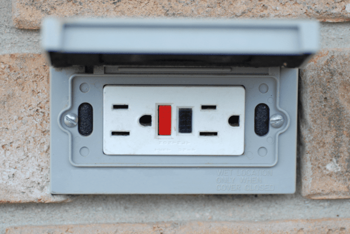 Gfci outlets receptacle handyman familyhandyman